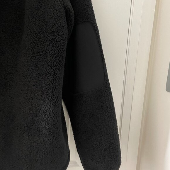 The North Face Black Men’s Campshire Fleece Hoodie - Picture 10 of 13